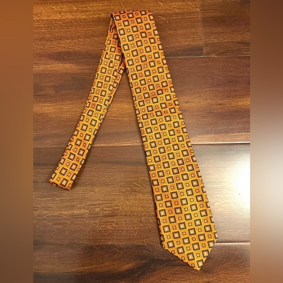 🍂SALE🍂NORDSTROM 100% Silk Orange Necktie - Picture 2 of 9
